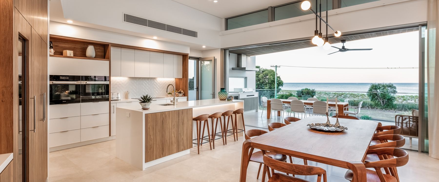 Geographe Bay Award Winning Custom Home||||||||||||||||Tallwood Custom Built Homes WA