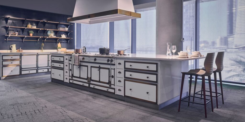 La Cornue Custom Oven|La Cornue Logo||La Cornue|Custom Colour Ovens|||La Cornue||Custom Colour Ovens