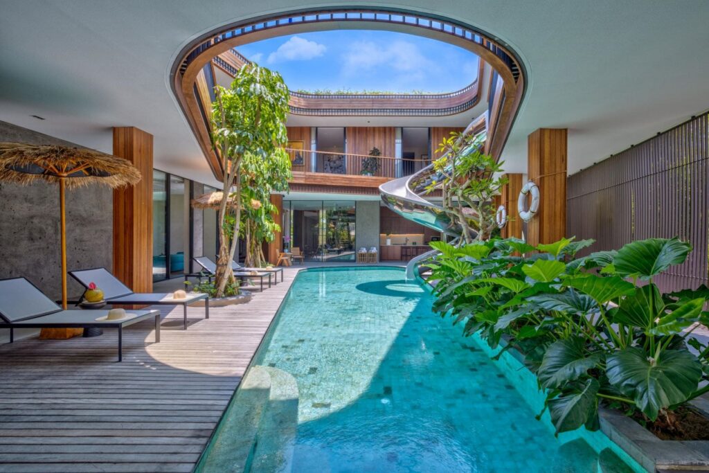 Luxury Villa Pererenan|Akashi Residence|Luxury villa holidays Bali|Tropical luxury retreat|Luxury villa Canggu|Bali luxury villa rental|Luxury Bali accommodation|Modern tropical architecture|TV Room Luxury Villa Bali|||