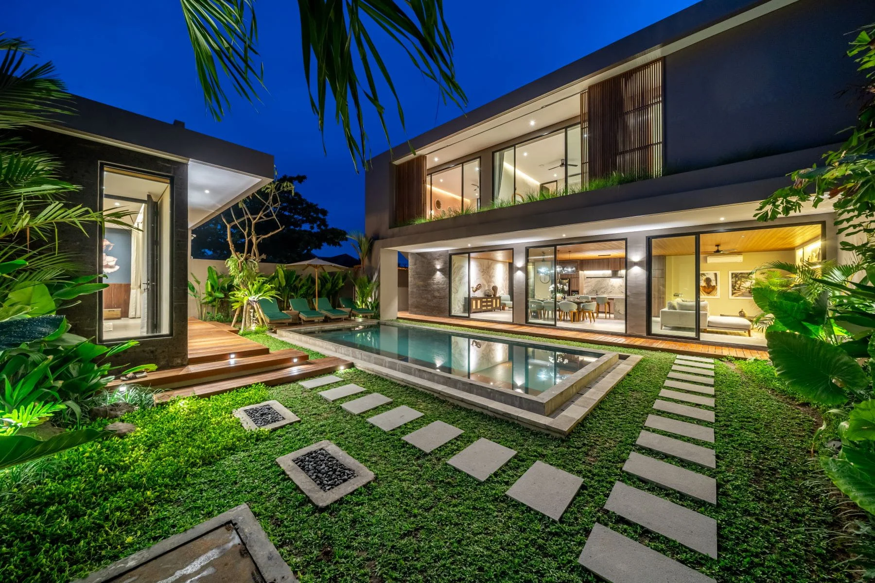 The Plaza Seminyak|The Plaza Seminyak villa|luxury villa Seminyak Bali|private villa Seminyak|Seminyak holiday villa|Bali family villa rental|Bali luxury accommodation|4 bedroom villa Seminyak|private pool villa Bali|Seminyak tropical villa stay||