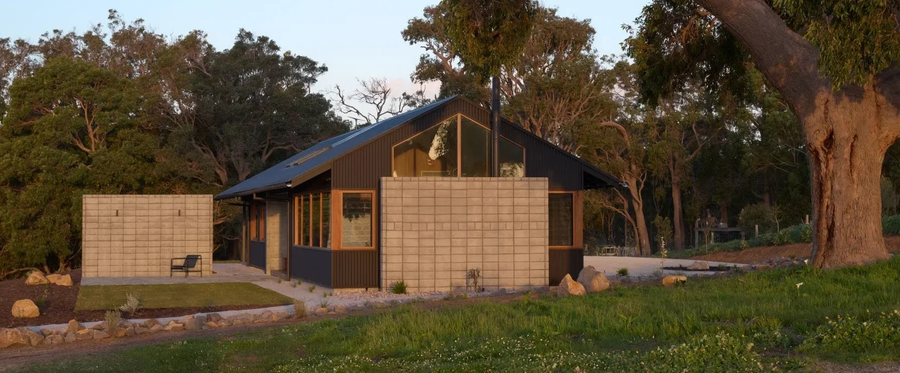 Wildwood Barn|modern barn house WA|Honeypot Homes build|Yallingup luxury holiday home|coastal bushland home WA|Wildwood Barn|Wildwood Valley residence|Margaret River contemporary home